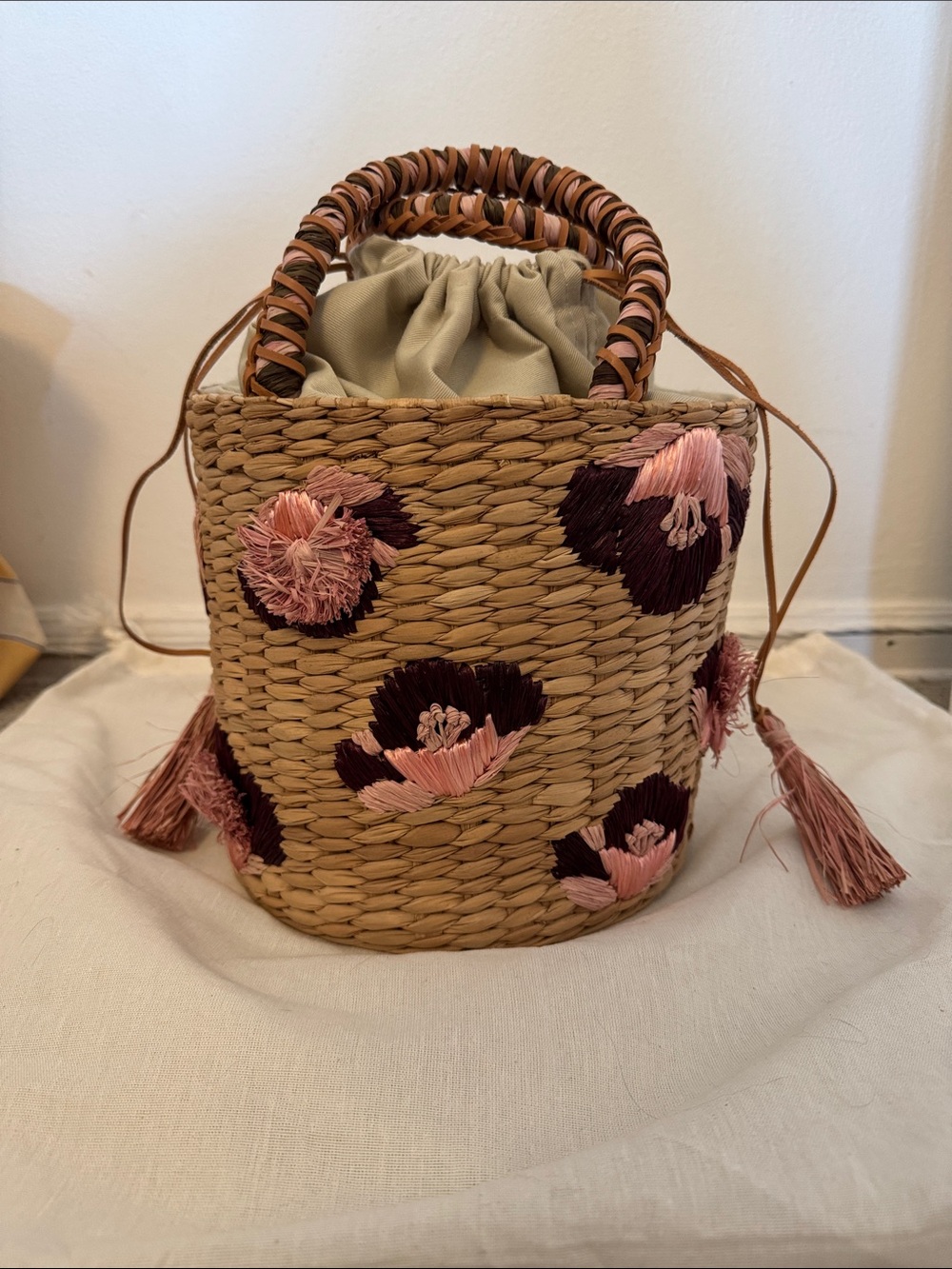 Aranáz Embroidered Straw Mini Bucket Bag with Pink Floral Accents